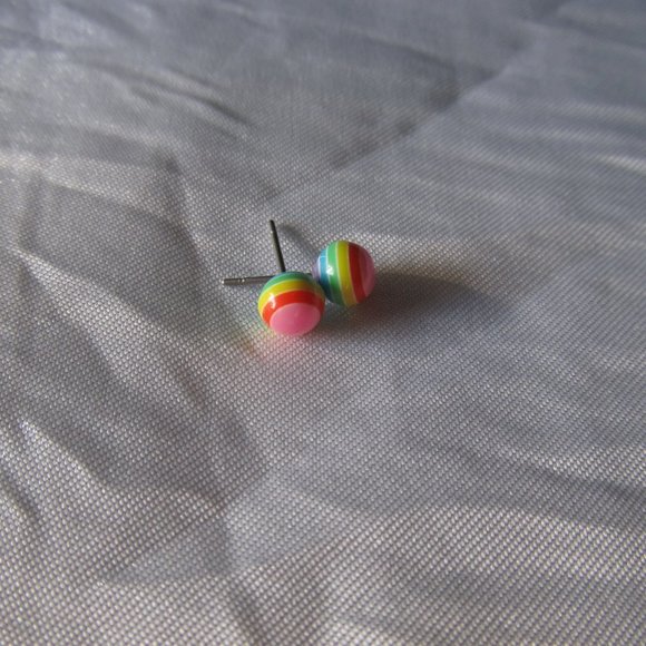 🌈Deal! Rainbow Stud Earrings🌈 - Picture 3 of 7
